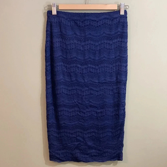 LE CHATEAU High-waist lace pencil skirt size XS - Picture 11 of 11